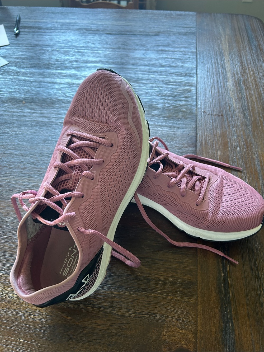 Under Armour Women's Dusty Rose sonic 6